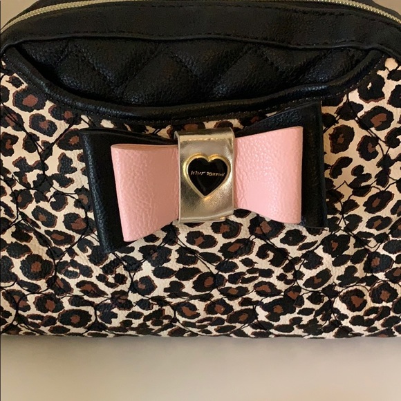 Betsey Johnson cross body purse - Picture 2 of 4